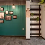 RedDoorz near Xo Viet Nghe Tinh Street